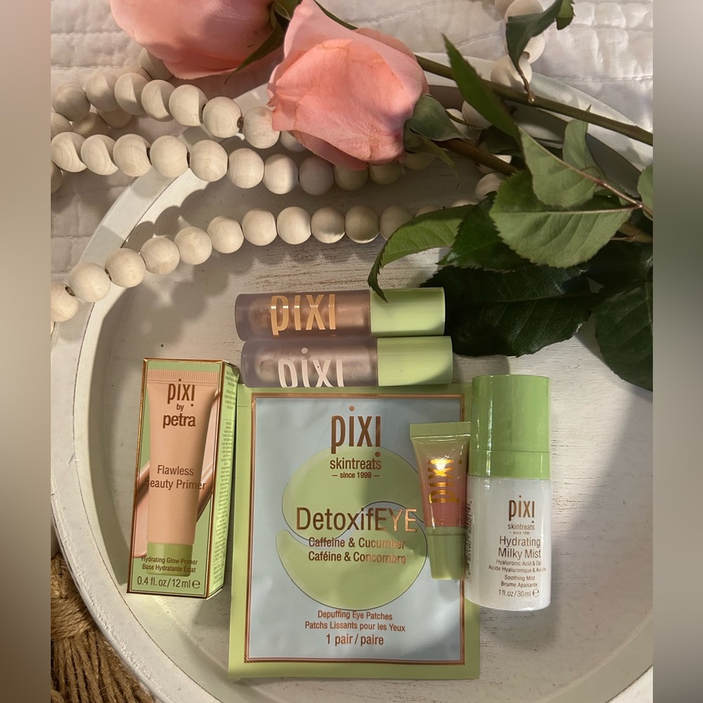🧖‍♀️ Pixi Glow & Hydration Set – Brand New